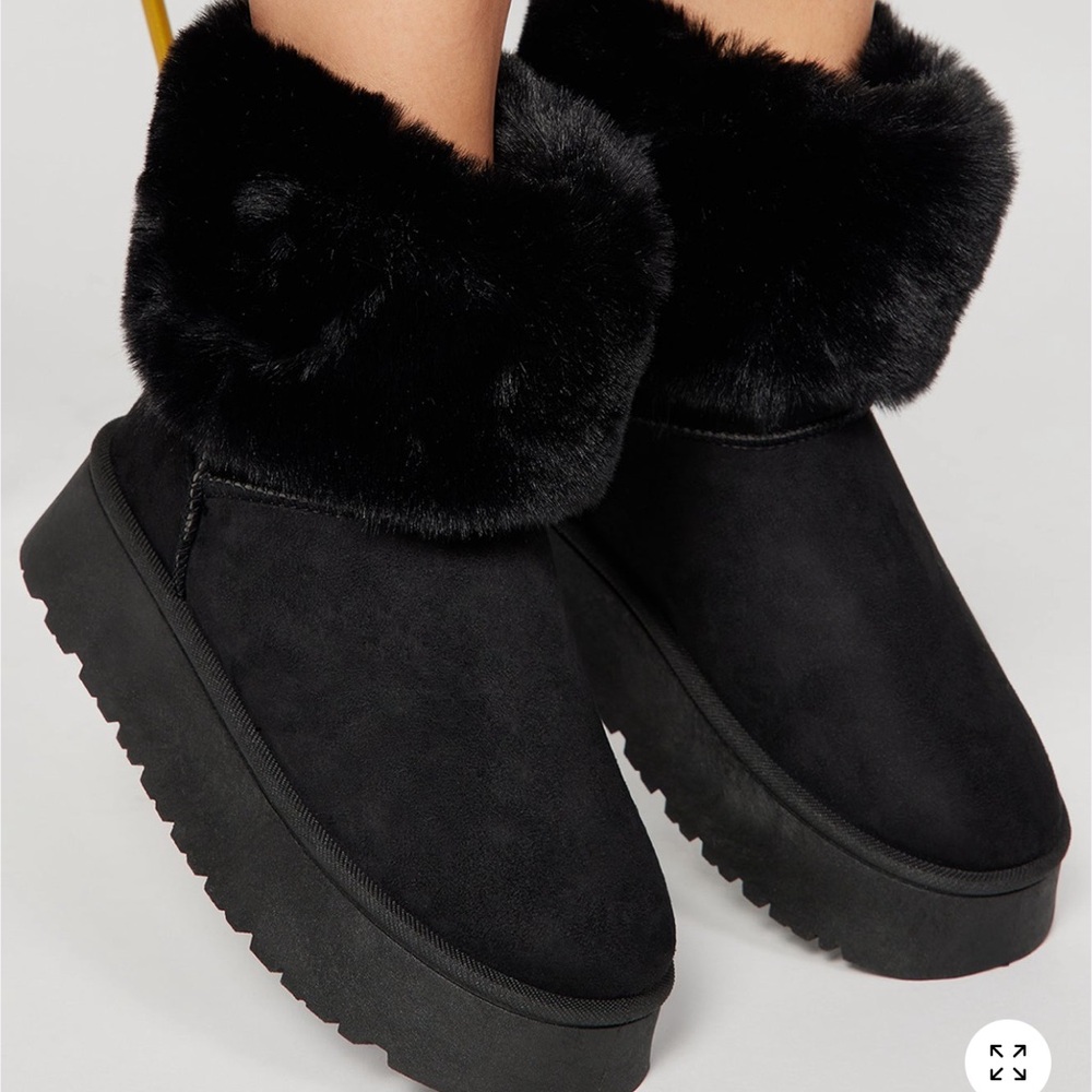 New Fashion Nova Black Faux Fur Winter Boots